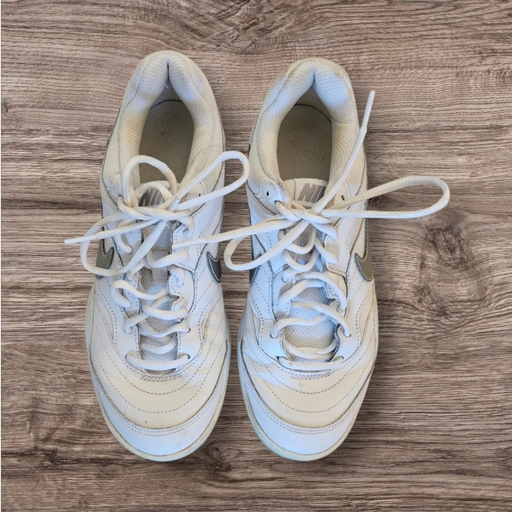 Nike White Sneakers Pickleball/Tennis Court Shoes